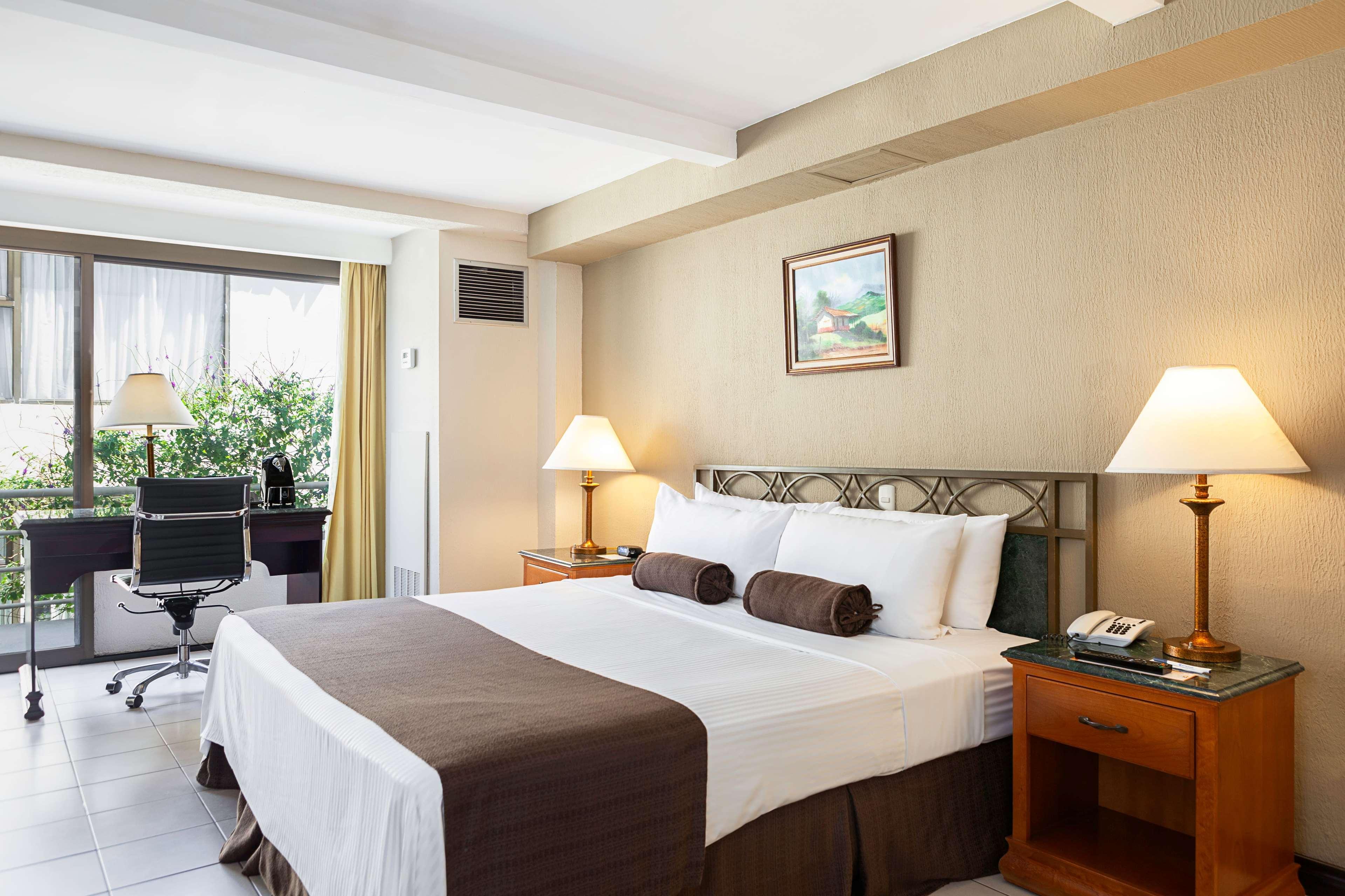 Wyndham San Jose Herradura Exterior photo A room at the hotel