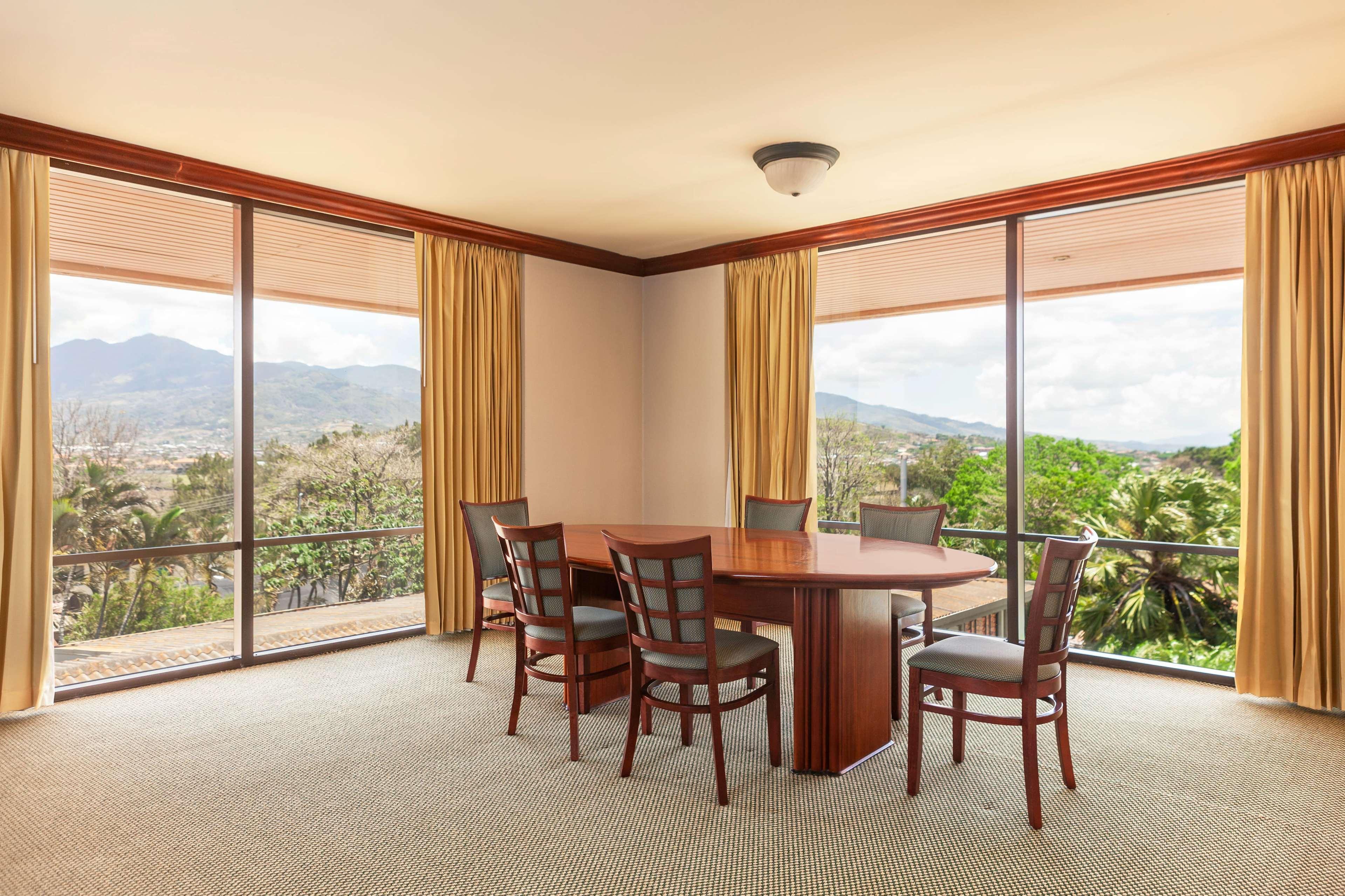 Wyndham San Jose Herradura Exterior photo A typical suite at the hotel