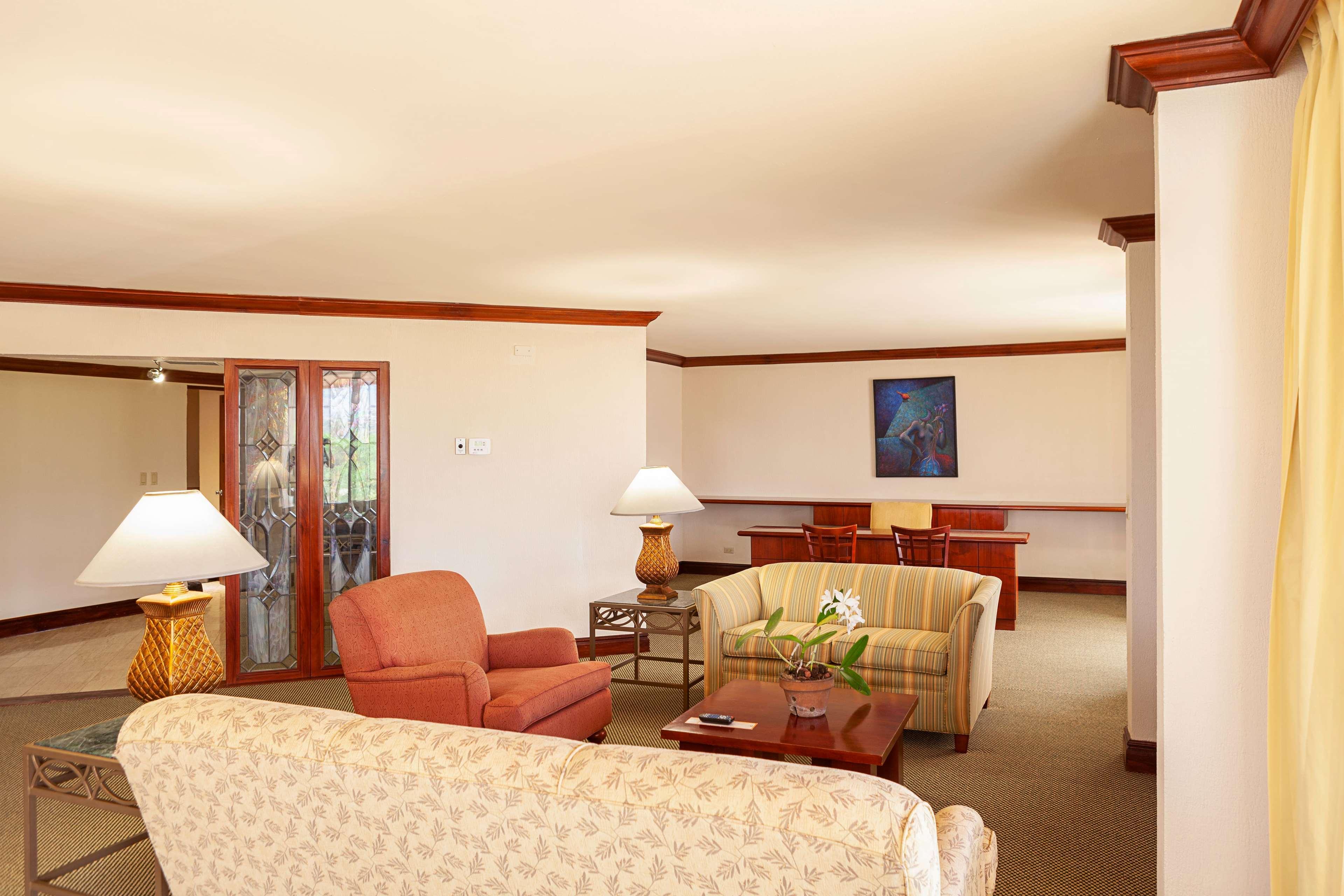 Wyndham San Jose Herradura Exterior photo A suite at the Four Seasons Hotel, San Francisco