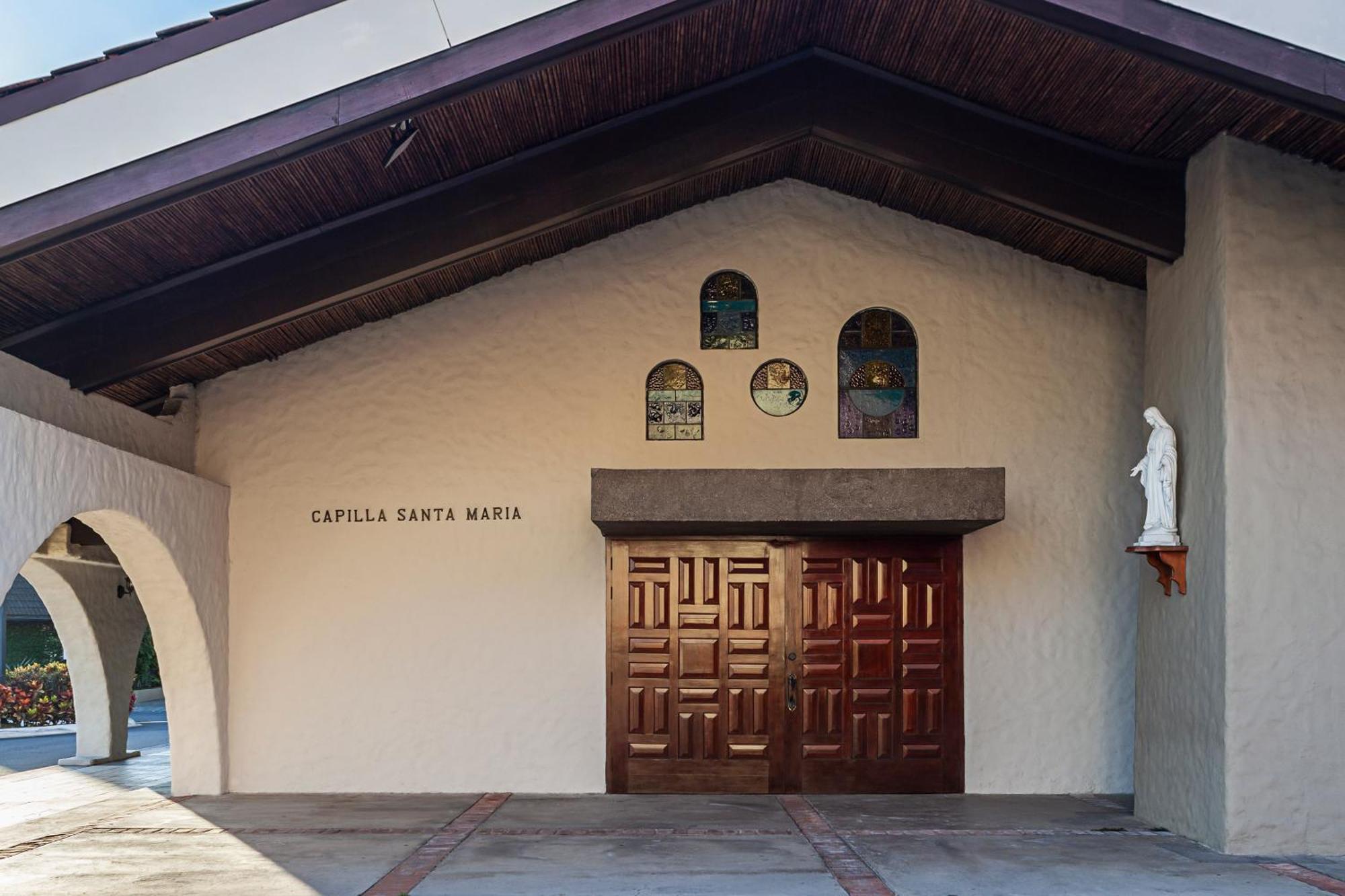 Wyndham San Jose Herradura Exterior photo Santa Maria Chapel