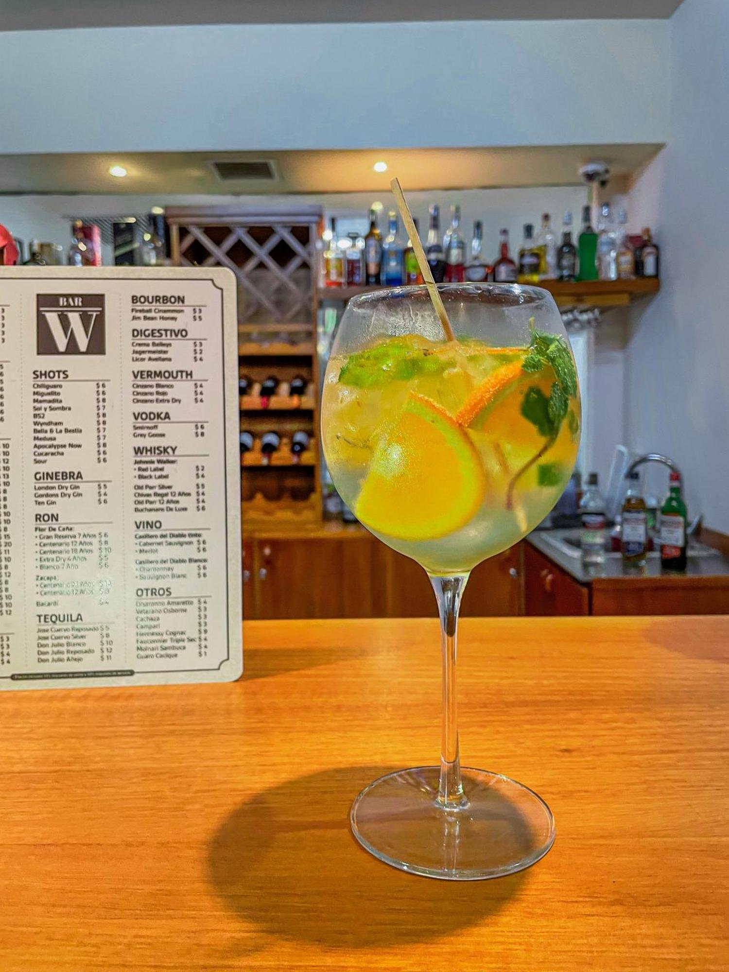 Wyndham San Jose Herradura Exterior photo A gin and tonic with orange and lime