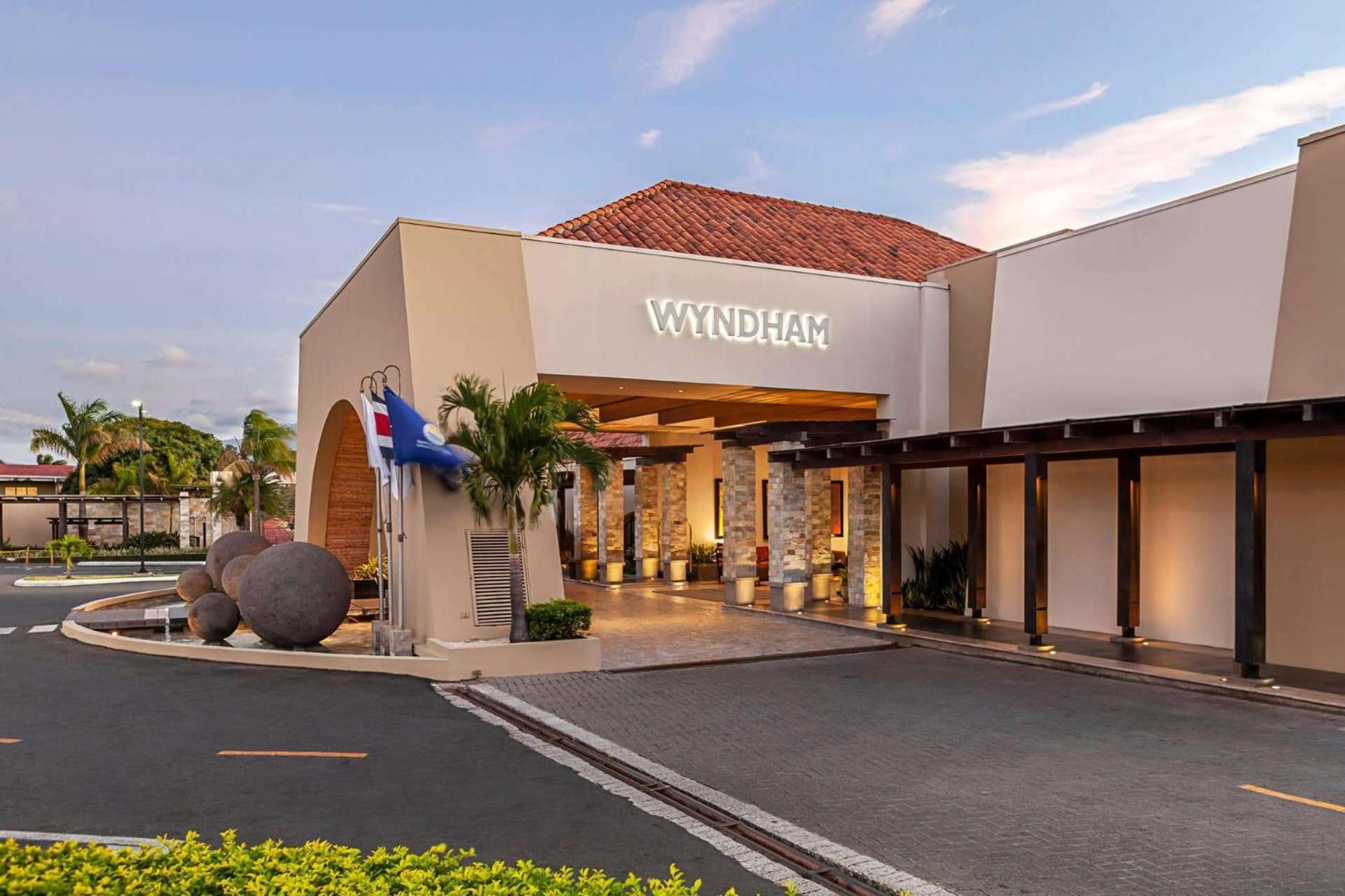 Wyndham San Jose Herradura Exterior photo Windham Center